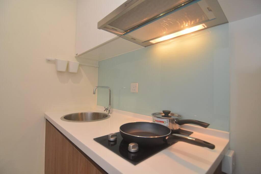 Kozi Square New Sgh Cozy Home 7A 쿠칭 외부 사진