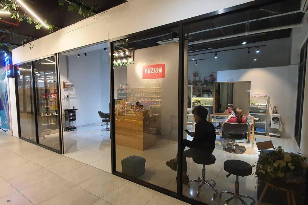 Kozi Square New Sgh Cozy Home 7A 쿠칭 외부 사진